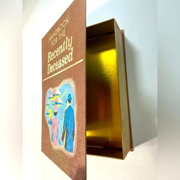 COPY - Beetlejuice Beetlejuice - Handbook for the Recently Deceased Popcorn Buc… - Picture 4 of 15